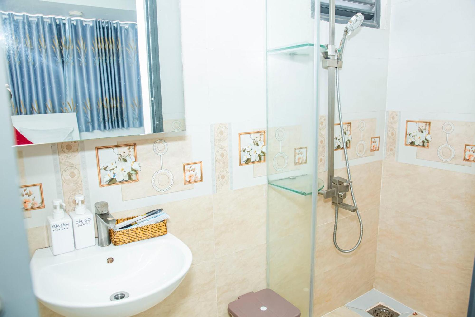 Gia Bao Hotel Quan 7 Thành Pho Ho Chí Minh Esterno foto